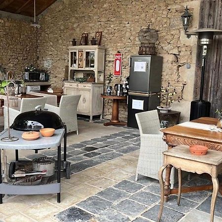 Casseneuil En Bord De Riviere Bed & Breakfast エクステリア 写真