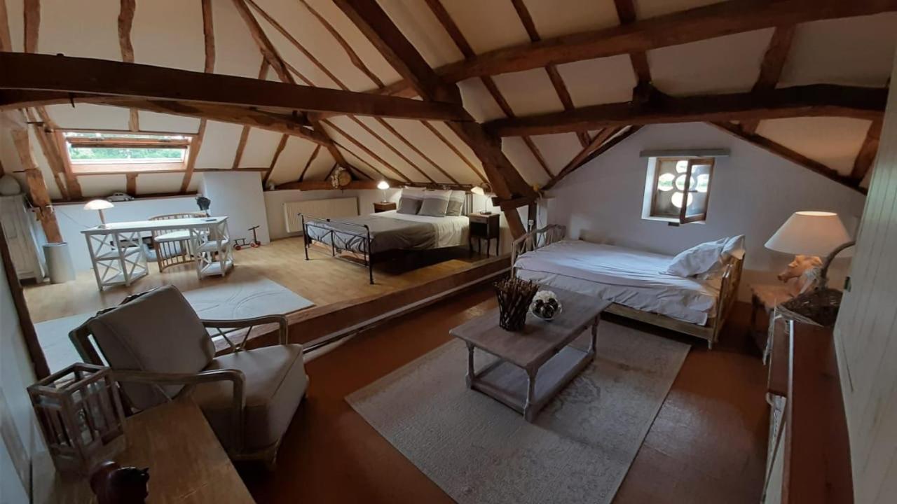 Casseneuil En Bord De Riviere Bed & Breakfast エクステリア 写真