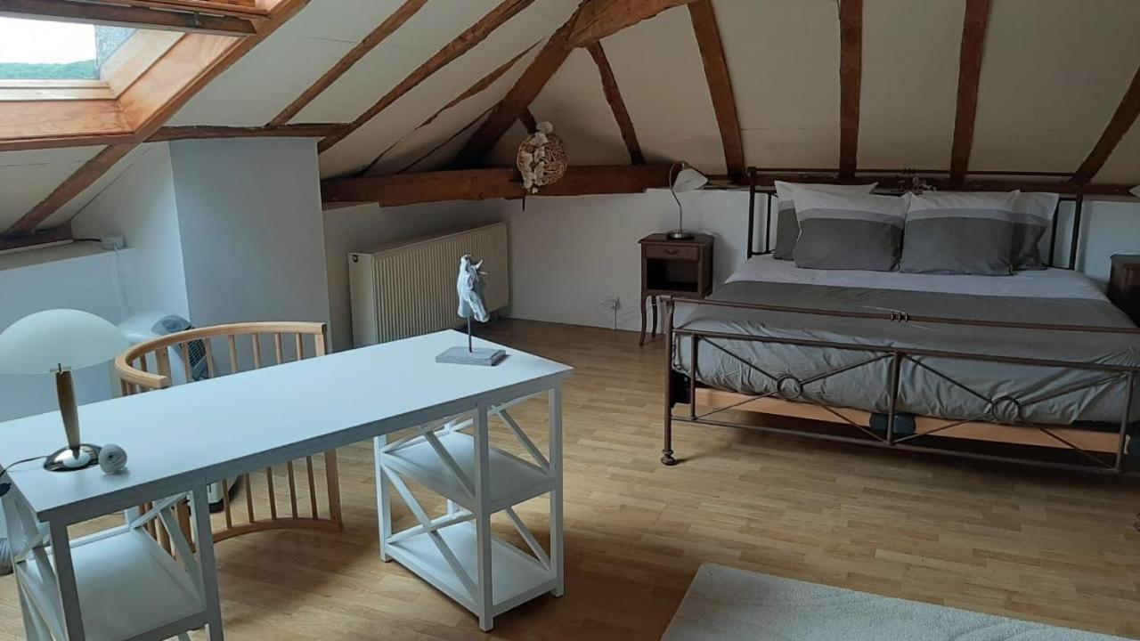 Casseneuil En Bord De Riviere Bed & Breakfast エクステリア 写真