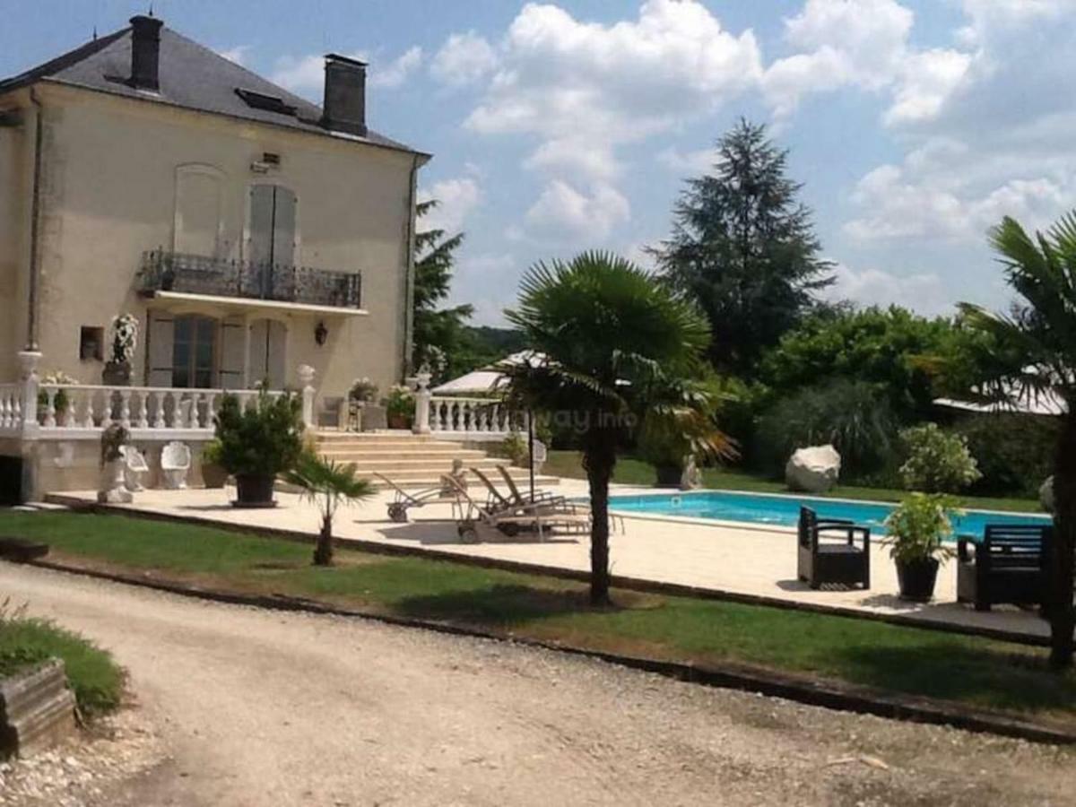 Casseneuil En Bord De Riviere Bed & Breakfast エクステリア 写真