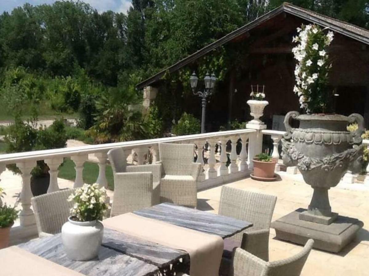 Casseneuil En Bord De Riviere Bed & Breakfast エクステリア 写真