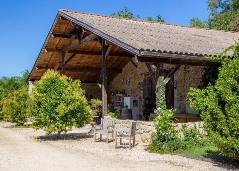 Casseneuil En Bord De Riviere Bed & Breakfast エクステリア 写真
